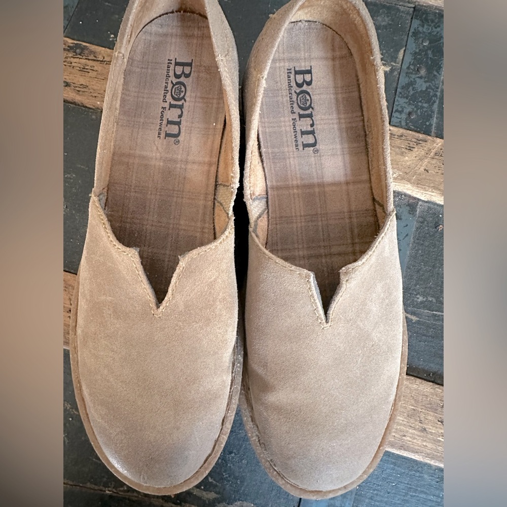 Born Loafers size 9 women’s. Tan real leather